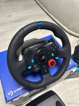 Predám Volant Logitech G29 so riadiacou pákou