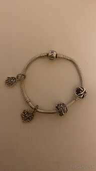 Pandora náramok v hodnote 212€