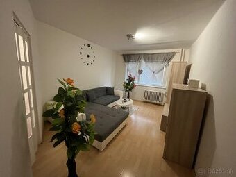 ☀ Svetlý a zariadený byt s kuchyňou po rekonštrukcii