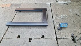 Paletová váha Dini Argeo, do 2 ton, ciachovaná na 24 mes.