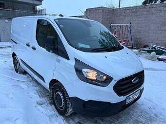 FORD TRANSIT 2,0 DIESEL ROK 2022