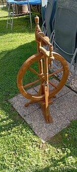 Starý drevený kolovrátok