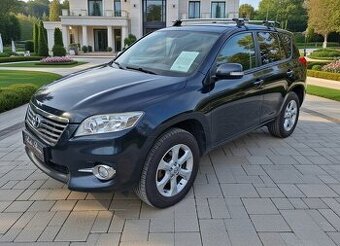 Toyota RAV4 4×4 2.2D-4D, Kamera , Navi, Koža