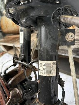 Predné tlmiče s pružinami + brzdy – Peugeot / Citroën (PSA)