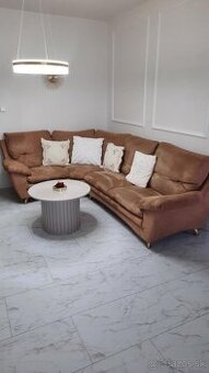 Hnedá rohová sedacia súprava - ľavá