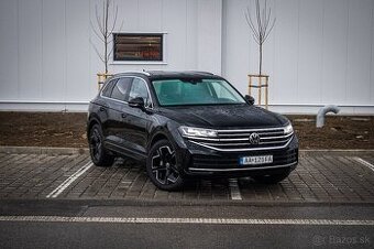 VW Touareg 3.0 V6 TDI 210kW, Masáž, Webasto, HUD, nočné, DPH