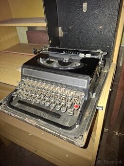 Písací stroj Olivetti