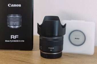 Canon RF 35mm f/1.8 Macro IS STM