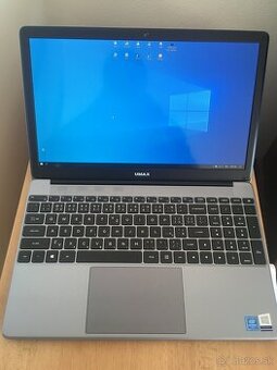 Predam ultrabook UMAX Visionbook 15Wr Plus.