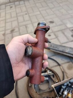 Hlavy brzdový válec