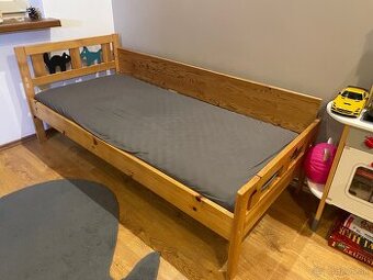 Detska drevena postel