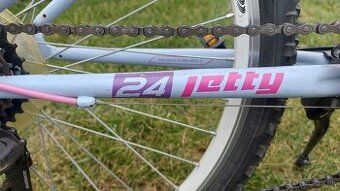 Dievčenský bicykel