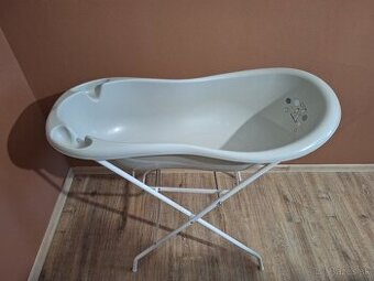 Vanička na kúpanie so stojanom