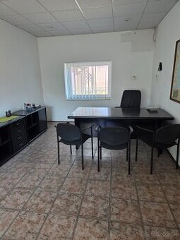 Prenájom  komerčného priestoru 50 m2 v Zl. Moravciach