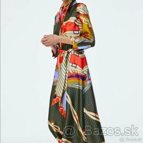 Zara XS midi saténové Hermes šaty