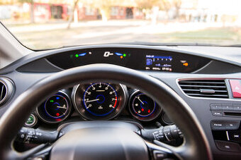 Civic 1.8 Sport 104kW, kúpené 2014, 1. majiteľ
