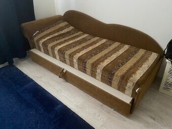 Staršia posteľ s úložným priestorom