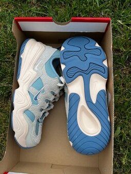 Nike tech hera