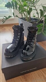Nove zimne cizmy Tommy Hilfiger
