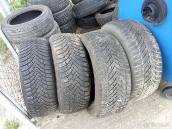 Predám pneumatiki 225/60r17