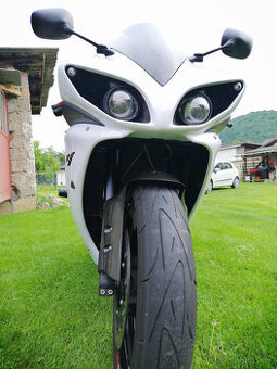 Predám Yamaha R1 Big Bang