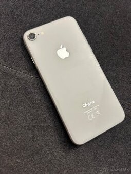 iPhone 8 64GB - 100% batéria