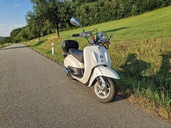 Retro skuter 50