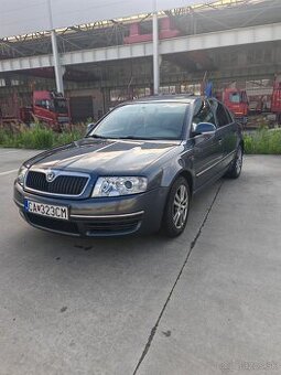 Škoda Superb 2.8V6