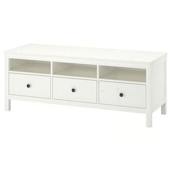 Biela drevená skrinka Hemnes pod TV z Ikea - 1