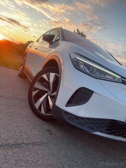 VW ID.4 PERFORMACE 150KW 51.000km ŤAŽNÉ WEBASTO