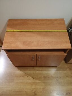 Skrinka pod TV s uloznym priestorom