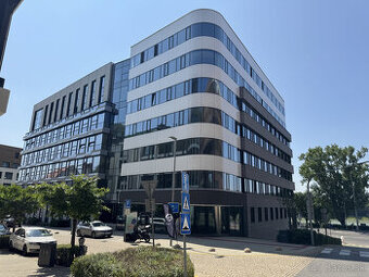 Prenájom samostatného kancelárskeho traktu 407 m² pri nábrež