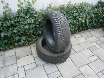 Predám 2x zimné pneu Firestone 215/50 R18 92V