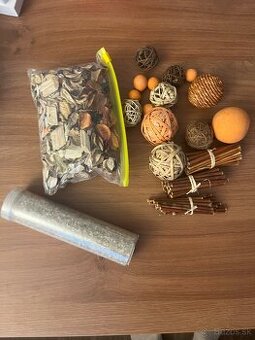 Dekoracie.ozdoby na stol-dekoracne kamienky, drievka,gulicky