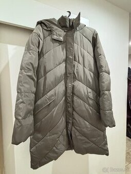 Zimná bunda Reserved veľkosť 42