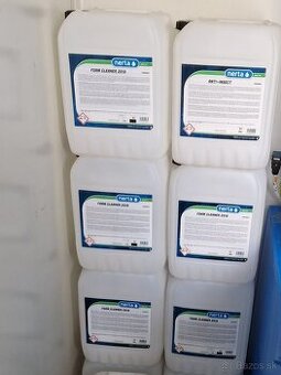 Plastové bandasky 25L s uzáverom