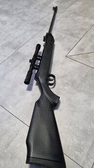 VzduchovkaDESIGNED GERMANY KANDAR,model B2-4P  4.5+puškohľad