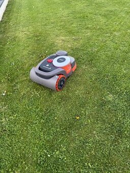 robotická kosačka segway navimow H3000 visionfence