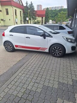 Kia rio 1.25