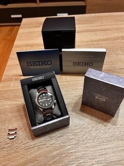 Seiko 5 Sports SPRE57K1