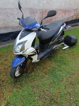 Sym jet 4