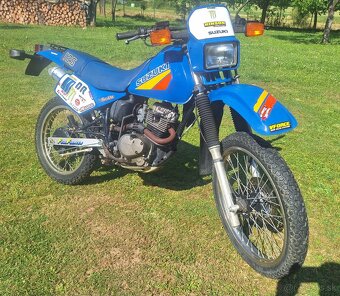 Suzuki dr 125