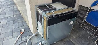 Vstavaná umývačka riadu Whirlpool ADG 6240/1