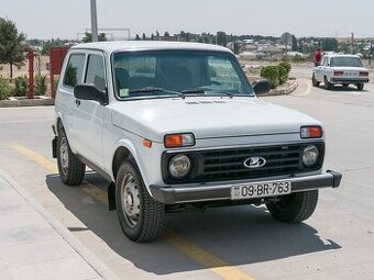 Suzuki Jimmy Samurai Lada Niva