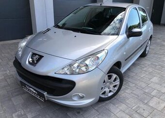 Peugeot 206 + Trendy 1.1 benzín manuál 44 kw