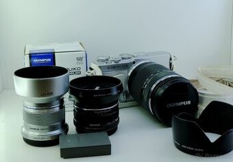 Olympus PEN EP7 + 3 objektívy + príslušenstvo – kompletný se