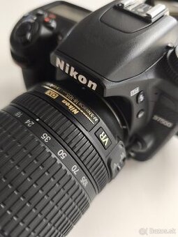Nikon D7500 + AF-S DX Nikkor 18-140mm VR