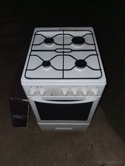 Plynovy sporak s digestorom - 1