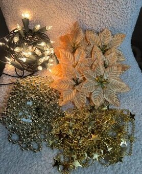 Žiarovky 5 m, teple svetlo,6ks vianočná ruža zlata, reťaz...