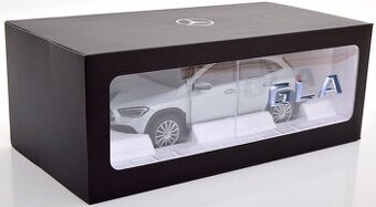 Mercedes-Benz GLA 2020 ( Iridium silver ) - 1:18 Z-Models